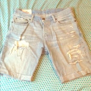 Hollister short size 32